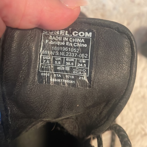 Gray Sorel Boots - Picture 3 of 7